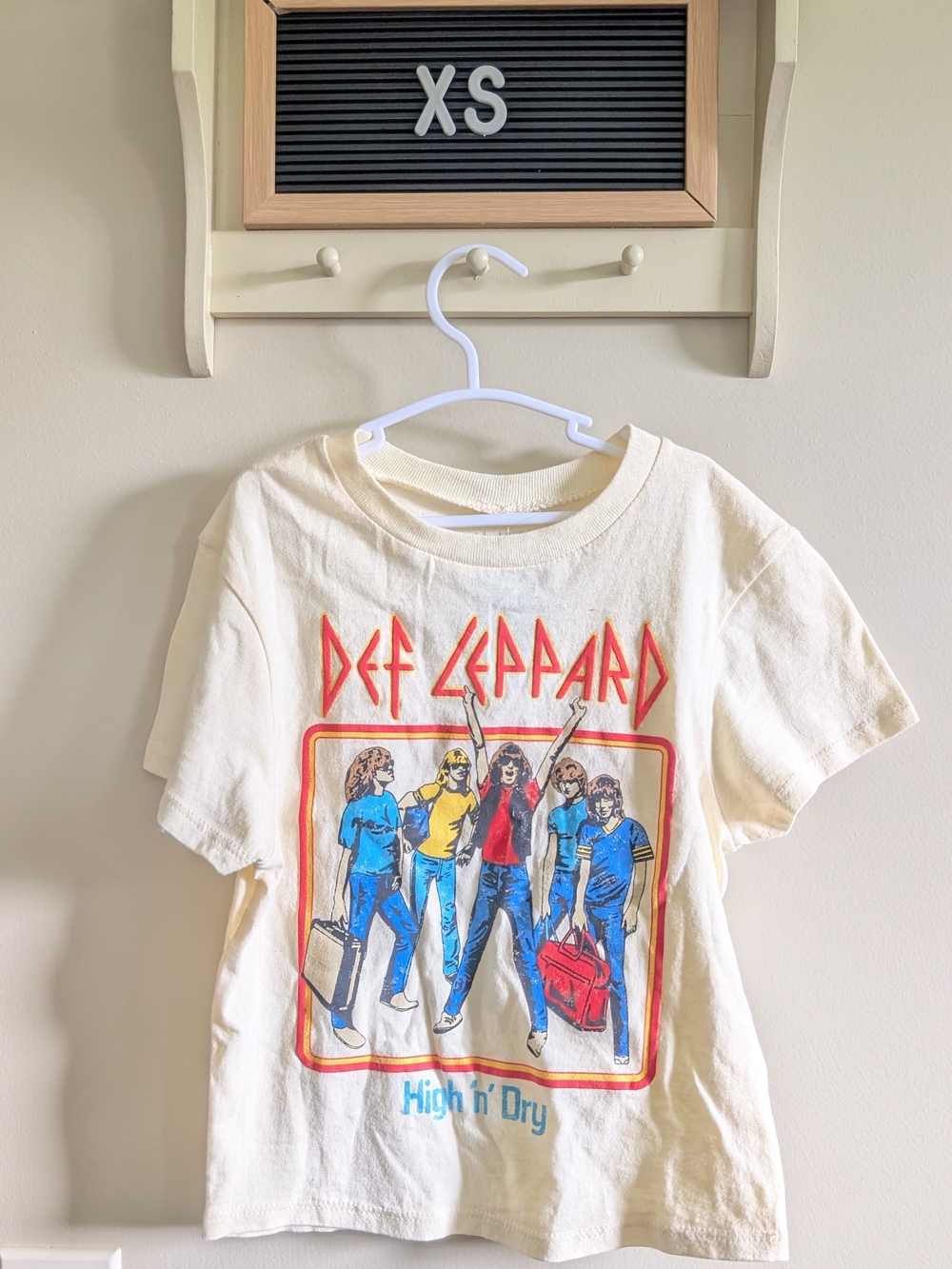 Def Leppard Kids' Cream High 'n' Dry Graphic Tee